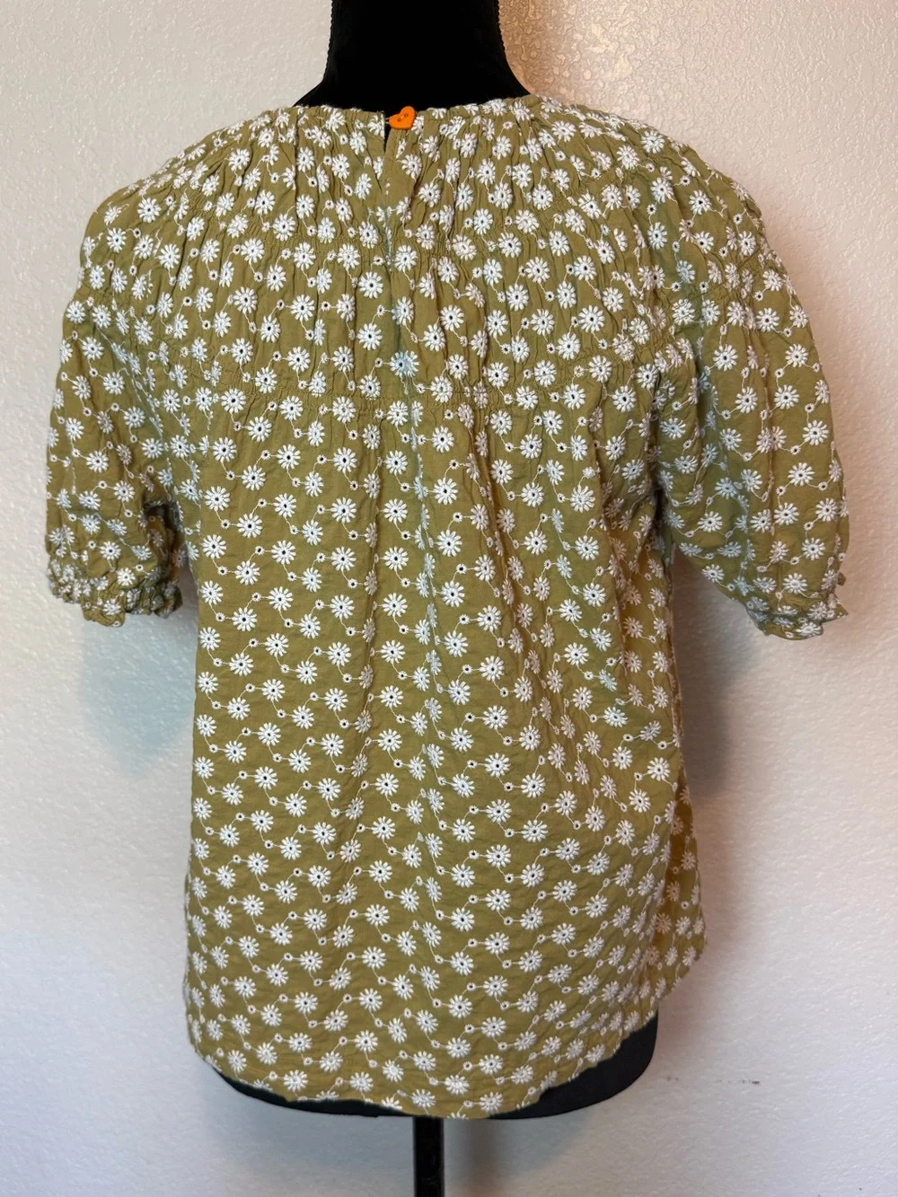 Madewell Daisy Embroidered Puff Sleeve Peasant Top Olive Green Size Medium